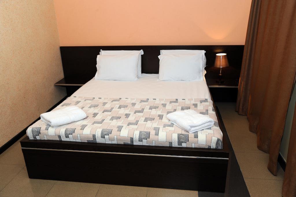 Villa 29 Jerevan Kamer foto